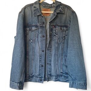 Levi’s Men’s Medium Blue Wash Denim Trucker Jacket XL
